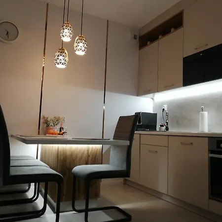 Apartamento Zielone Wzgórze 2 *
