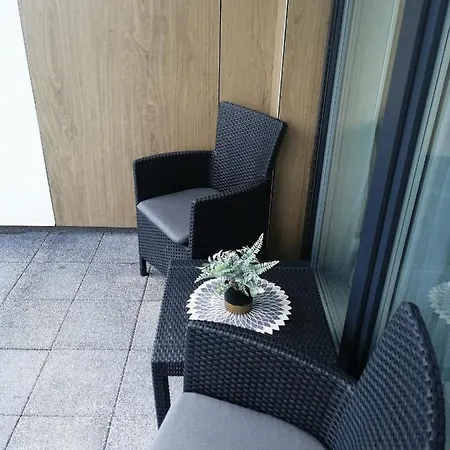 Zielone Wzgorze 2 *