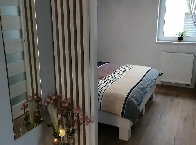 Zielone Wzgórze 2 Apartament *